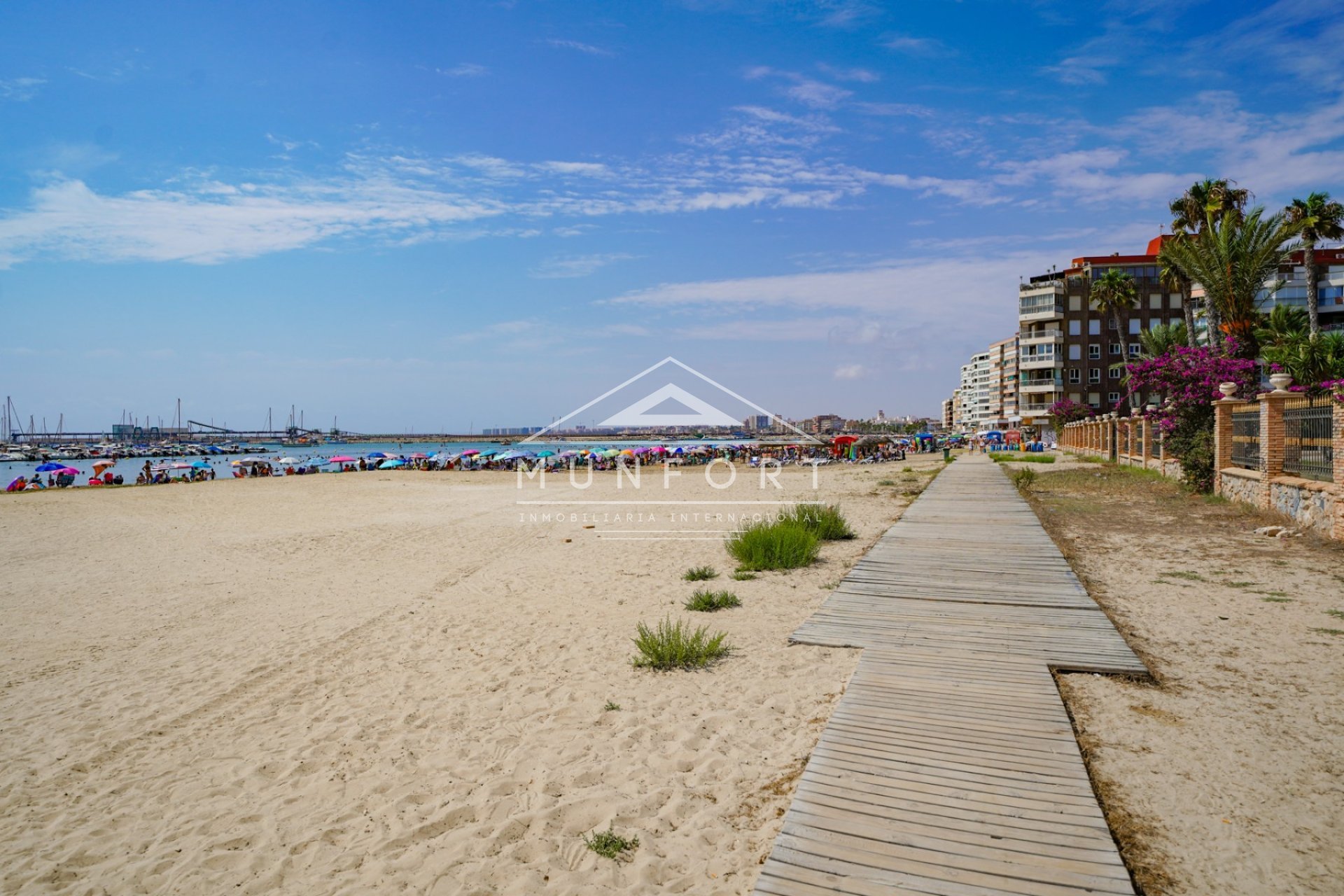 Herverkoop - Rijtjeshuizen -
Torrevieja - El Acequión - Torrevieja