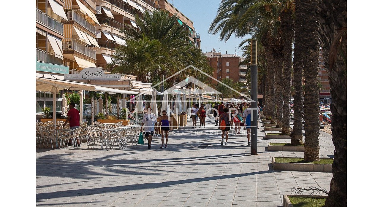 Herverkoop - Rijtjeshuizen -
Torrevieja - El Chaparral - Torrevieja