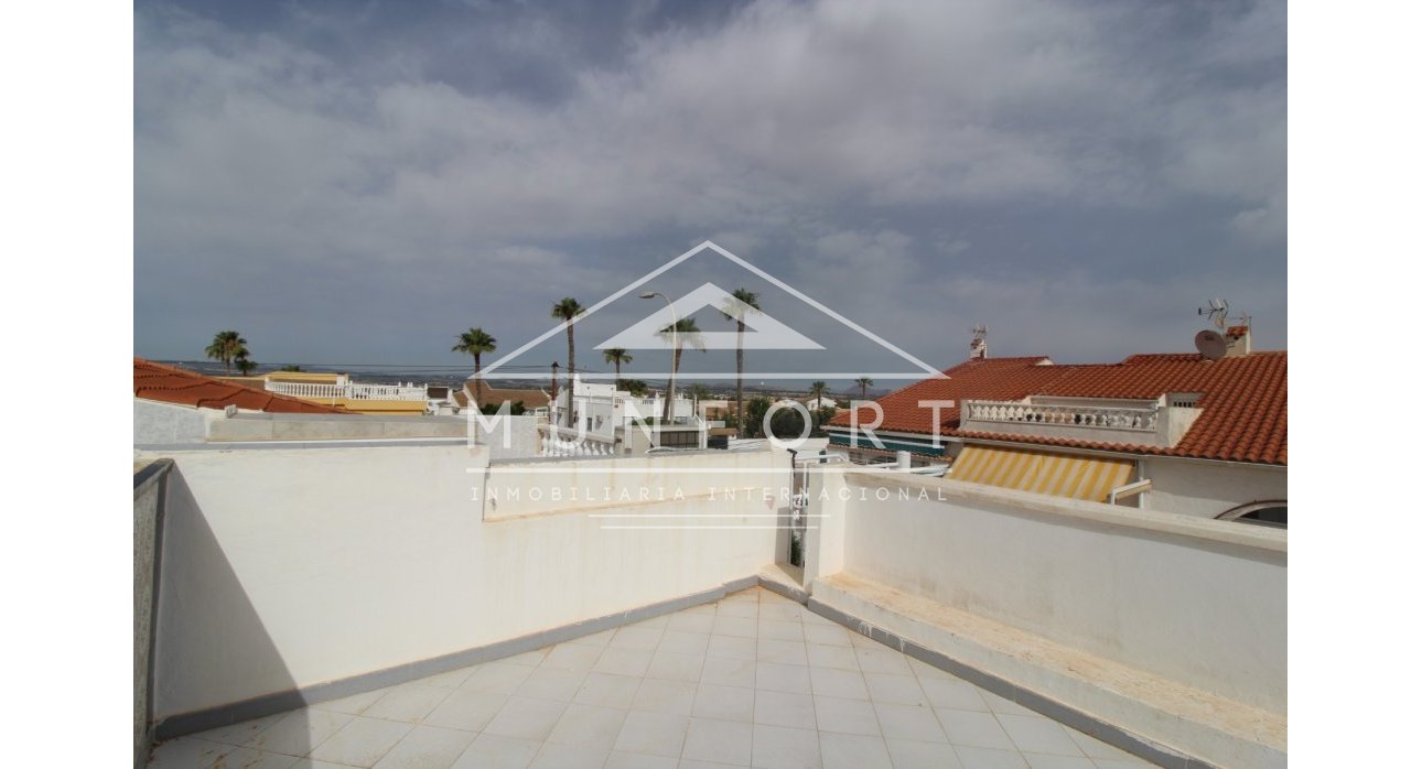 Herverkoop - Rijtjeshuizen -
Torrevieja - El Chaparral - Torrevieja