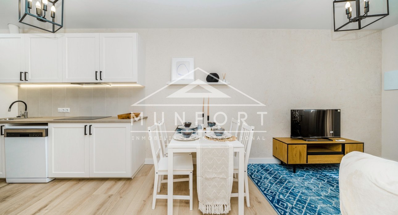 Herverkoop - Rijtjeshuizen -
Torrevieja - La Torreta - Torrevieja