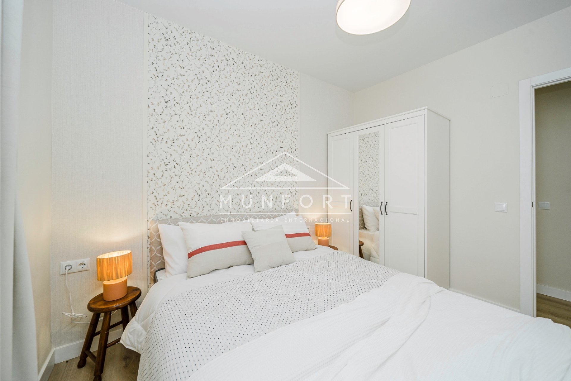 Herverkoop - Rijtjeshuizen -
Torrevieja - La Torreta - Torrevieja