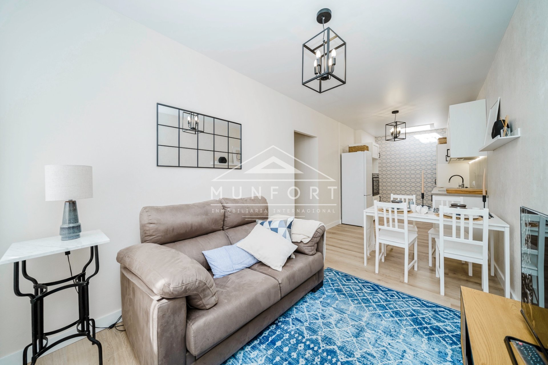 Herverkoop - Rijtjeshuizen -
Torrevieja - La Torreta - Torrevieja