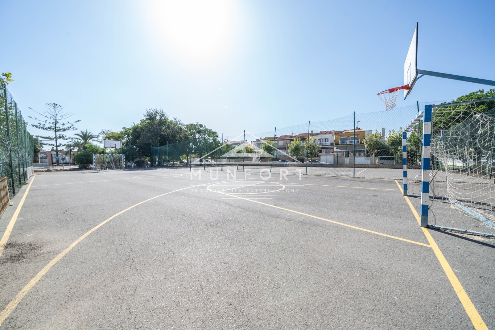 Herverkoop - Rijtjeshuizen -
Torrevieja - La Torreta - Torrevieja