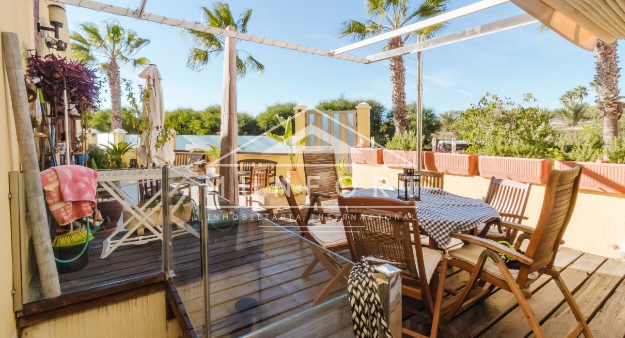 Herverkoop - Rijtjeshuizen -
Torrevieja - La Veleta - Torrevieja