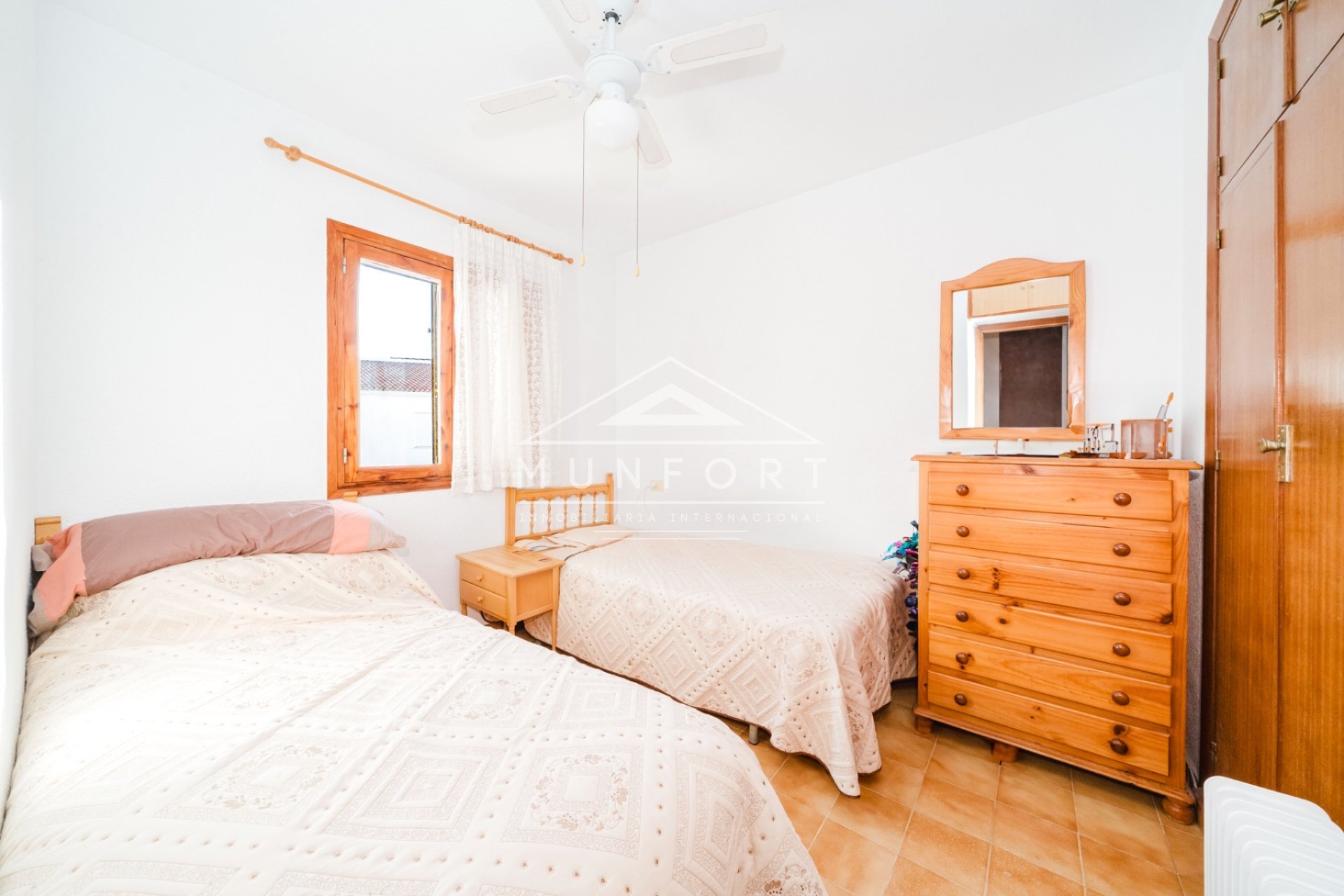 Herverkoop - Rijtjeshuizen -
Torrevieja - Nueva Torrevieja