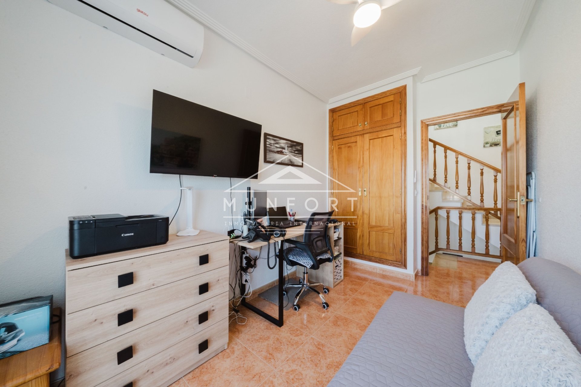 Herverkoop - Rijtjeshuizen -
Torrevieja - Torreta III - Torrevieja