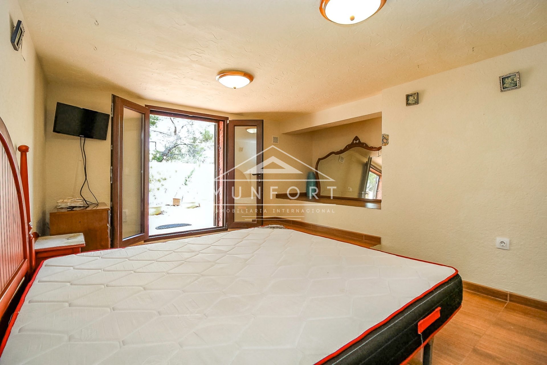 Herverkoop - Rijtjeshuizen -
Torrevieja