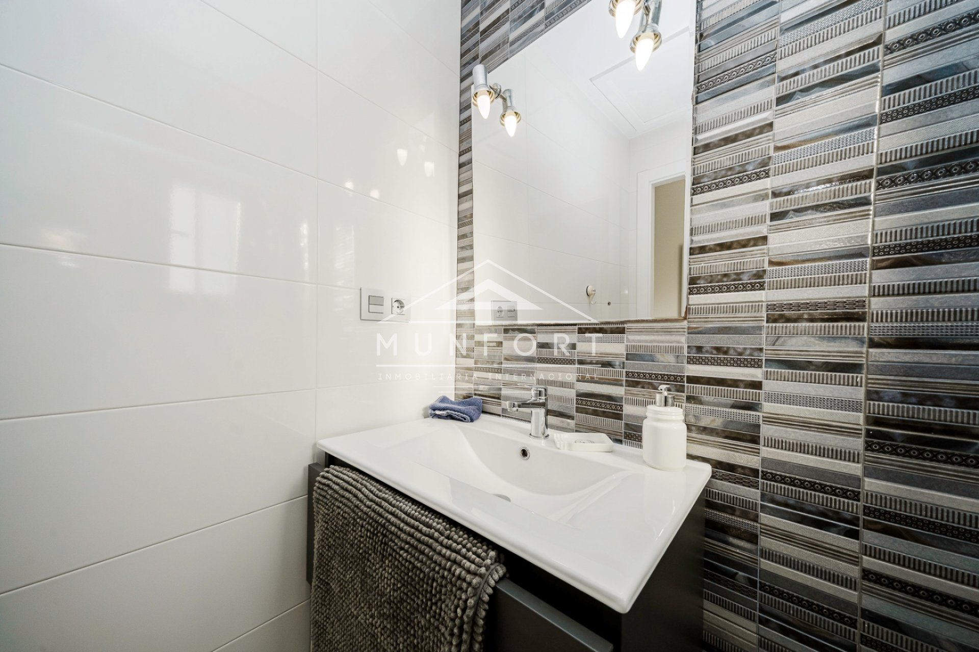 Herverkoop - Studio appartementen -
Pilar de la Horadada