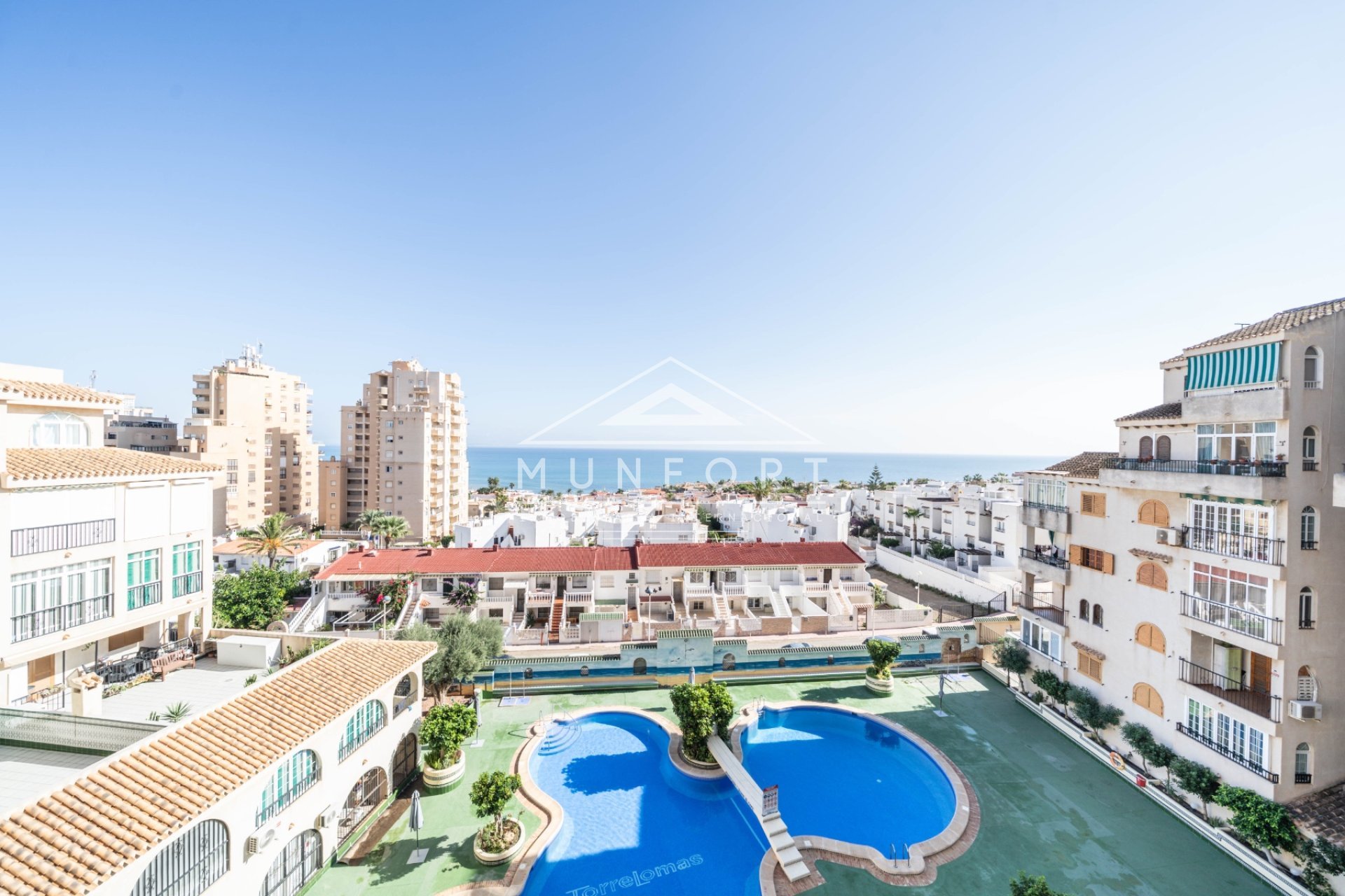 Herverkoop - Studio appartementen -
Torrevieja - Cabo Cervera - Torrevieja