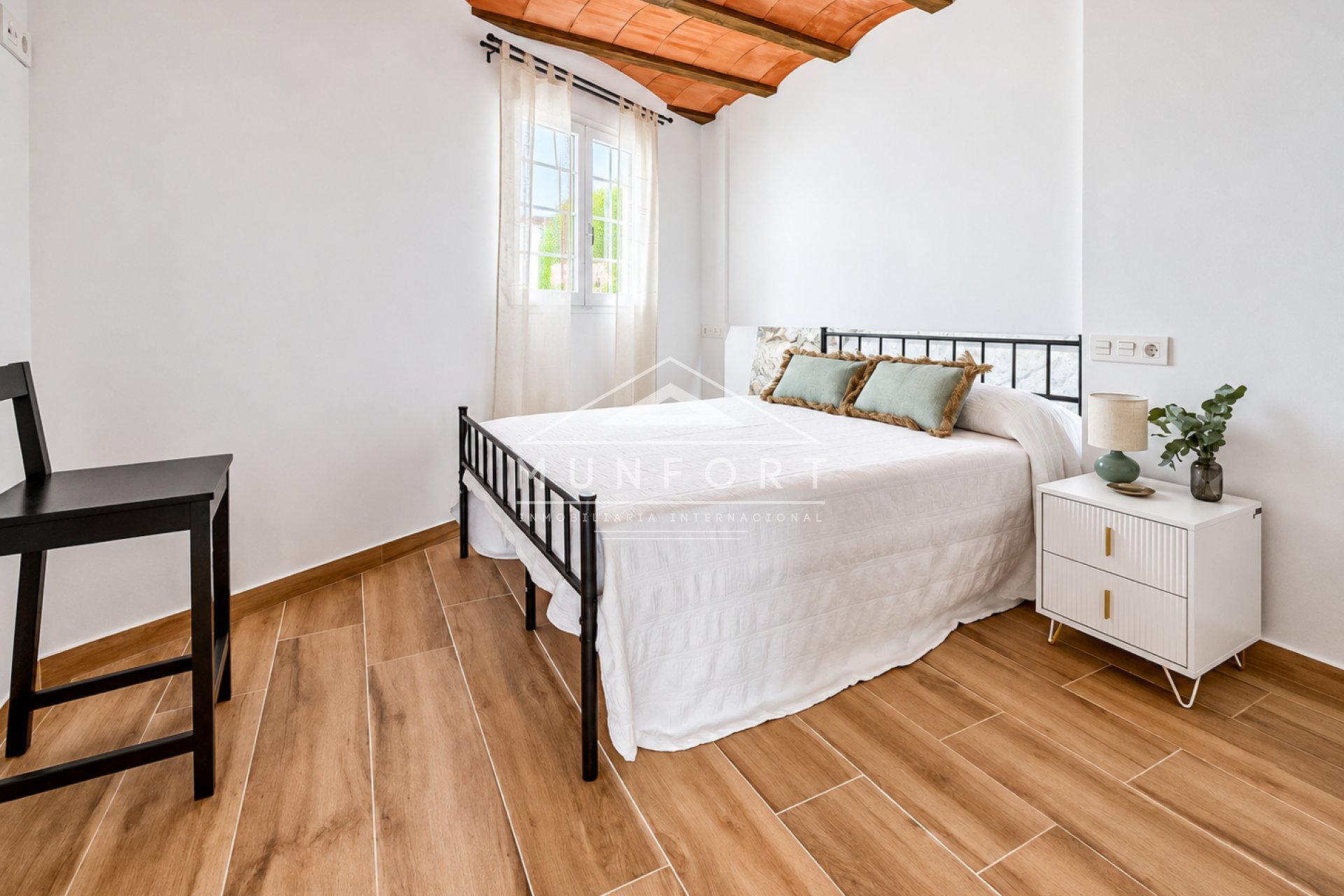 Herverkoop - Villa's -
Albacete - Elche de la Sierra/Villares