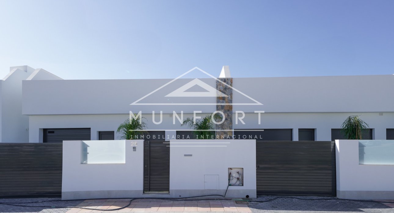 Herverkoop - Villa's -
Alcázares, Los