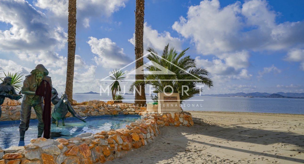 Herverkoop - Villa's -
Alcázares, Los