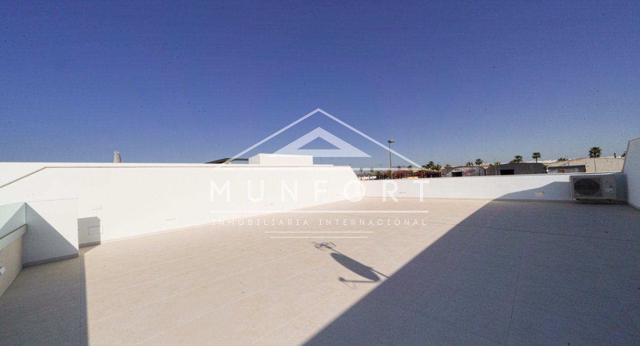 Herverkoop - Villa's -
Alcázares, Los