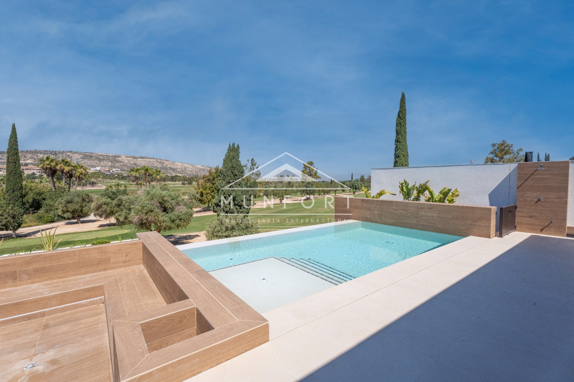 Herverkoop - Villa's -
Algorfa - Club de Golf La Finca - Algorfa