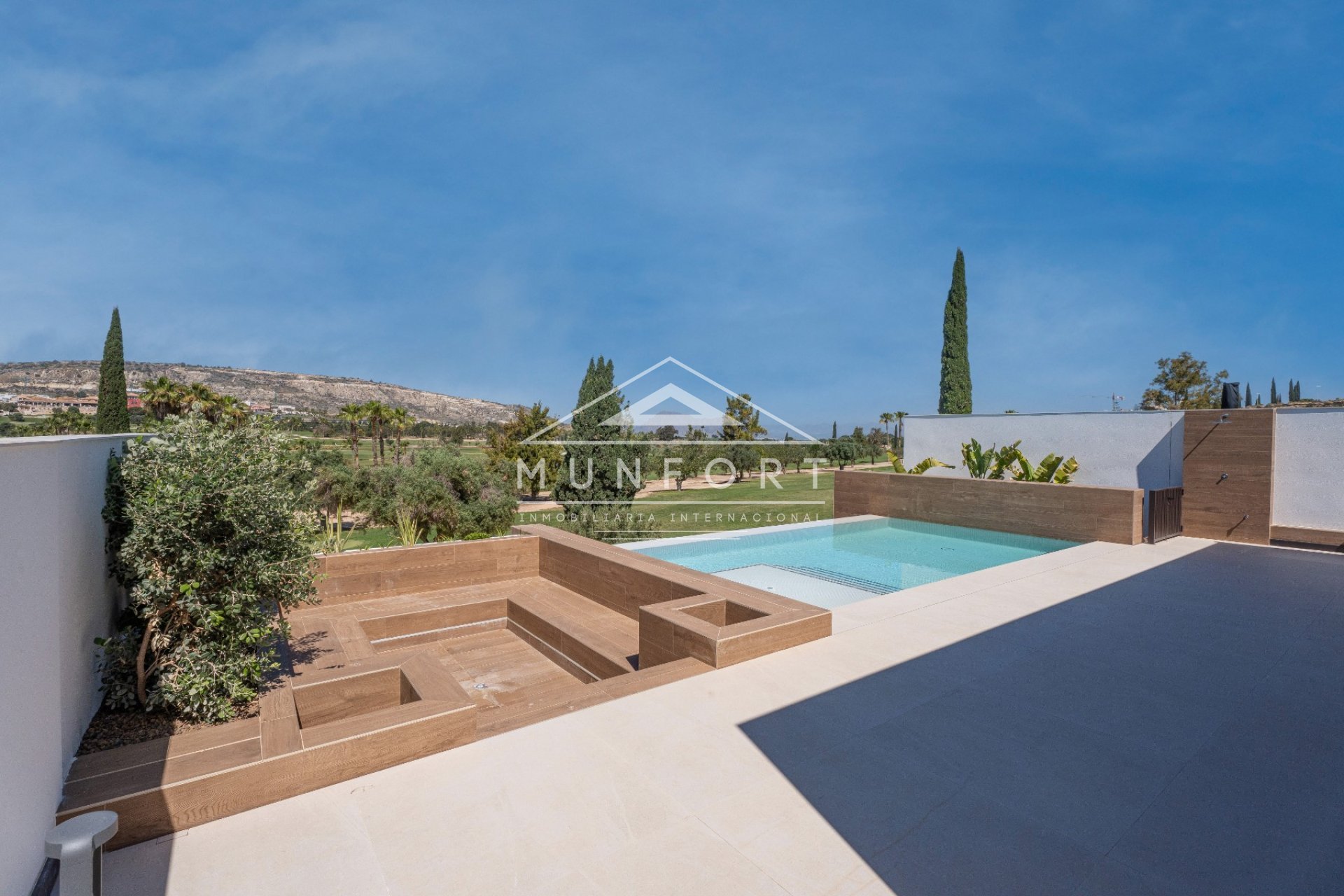 Herverkoop - Villa's -
Algorfa - Club de Golf La Finca - Algorfa