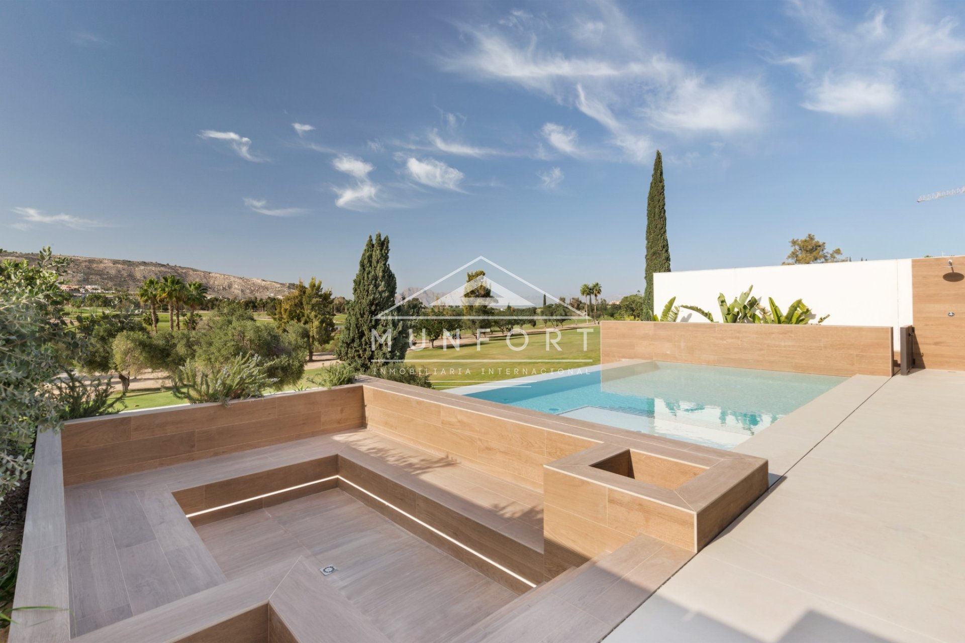 Herverkoop - Villa's -
Algorfa - Club de Golf La Finca - Algorfa