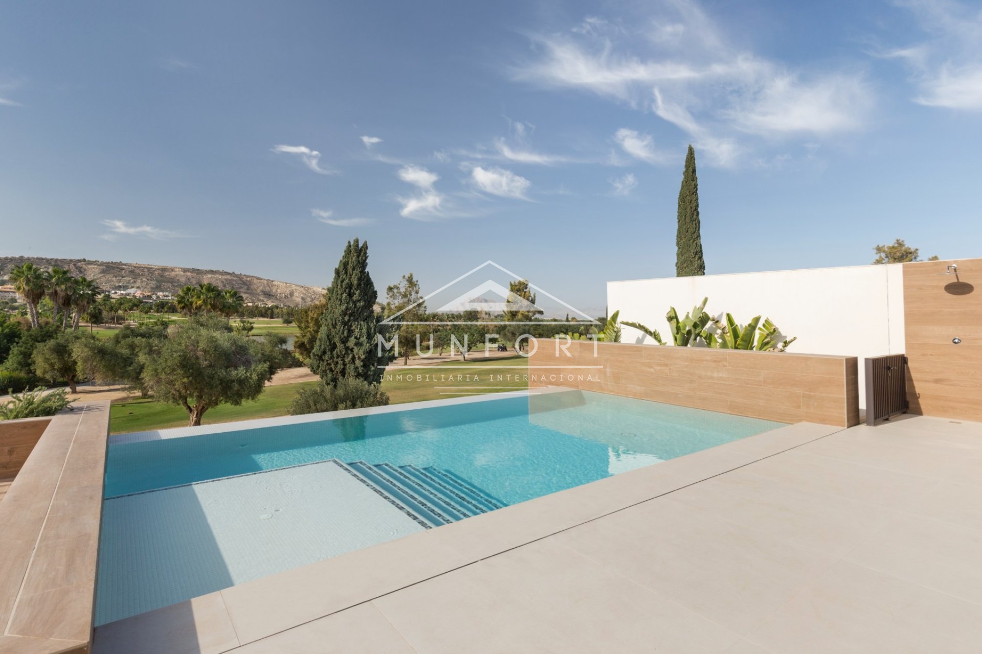 Herverkoop - Villa's -
Algorfa - Club de Golf La Finca - Algorfa