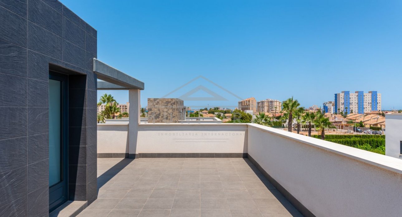 Herverkoop - Villa's -
Cartagena - La Manga