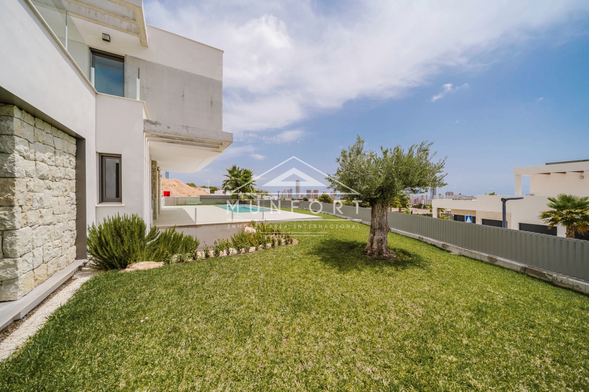 Herverkoop - Villa's -
Finestrat - Sierra Cortina