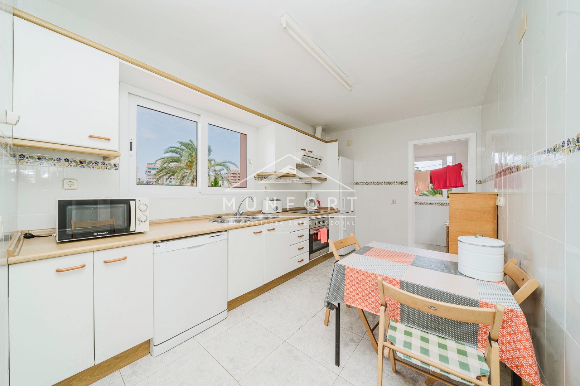 Herverkoop - Villa's -
La Manga