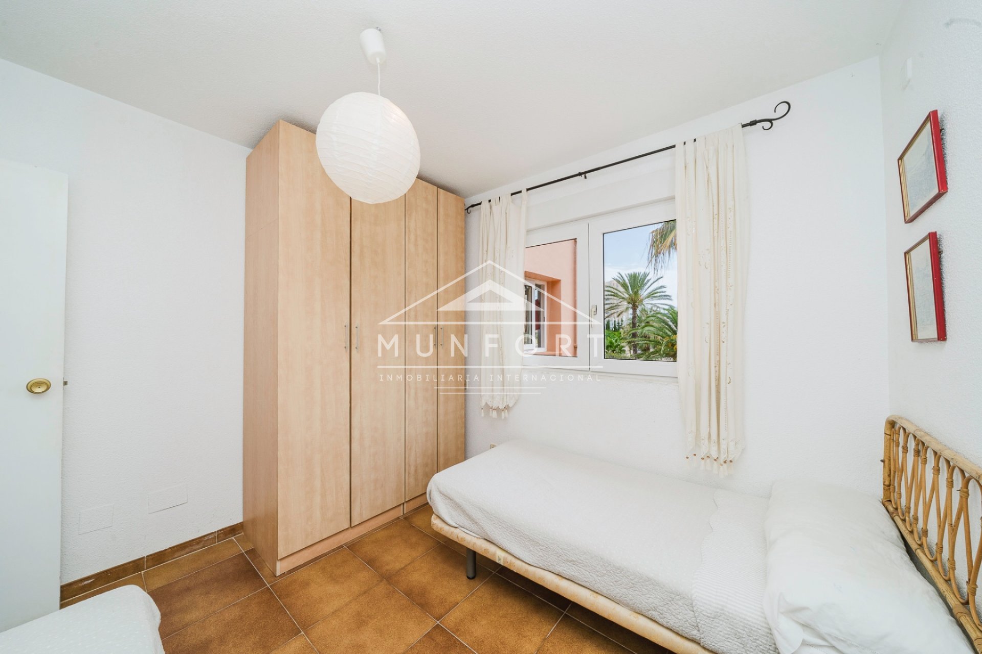 Herverkoop - Villa's -
La Manga