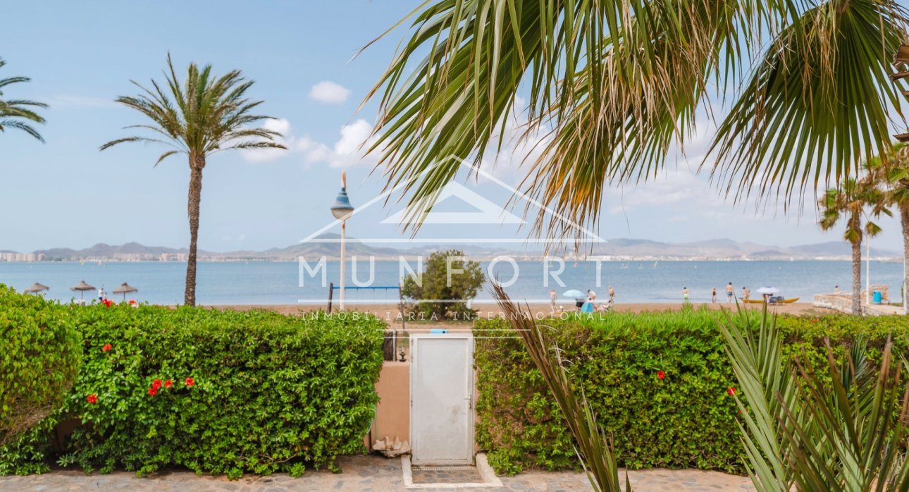 Herverkoop - Villa's -
La Manga