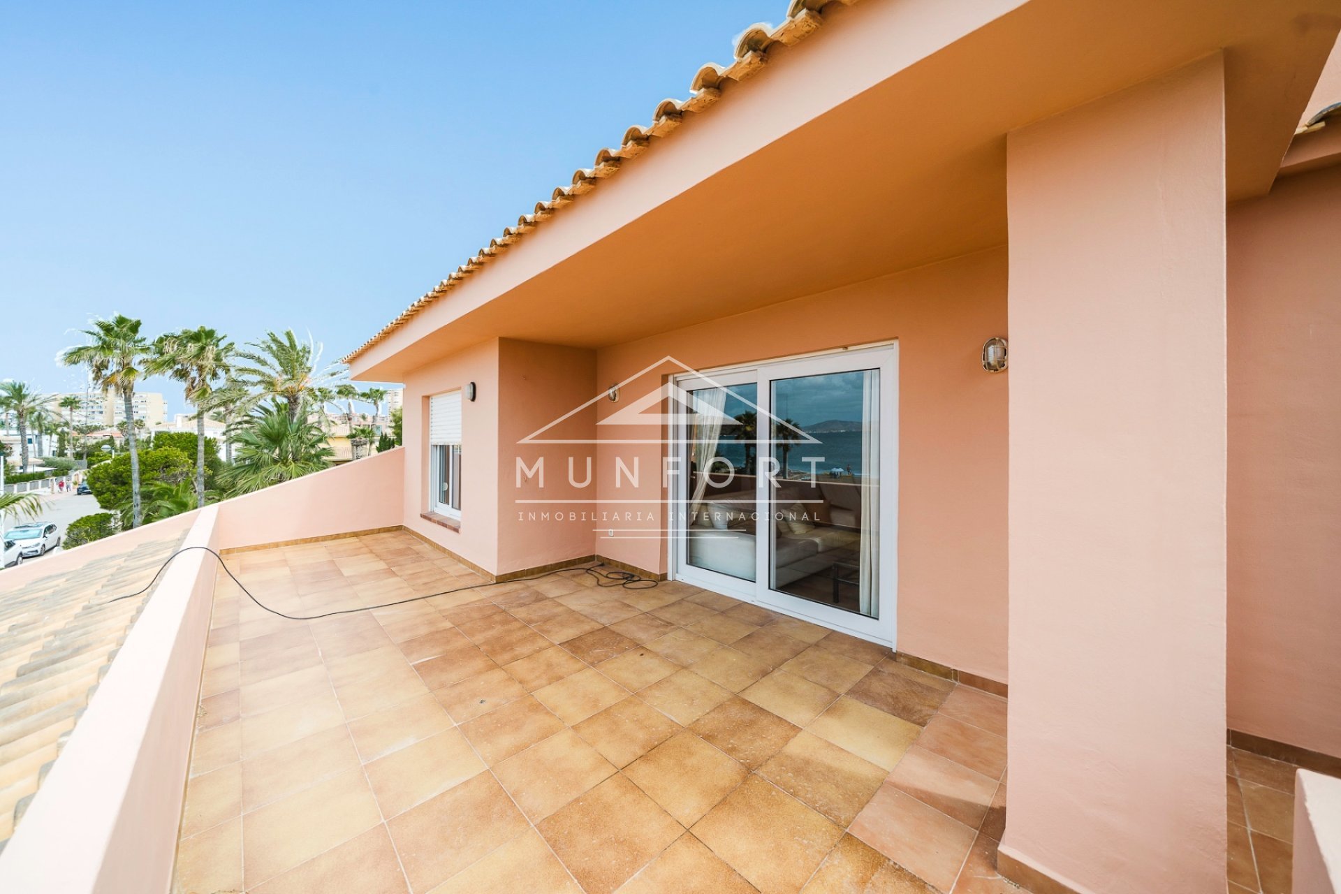 Herverkoop - Villa's -
La Manga