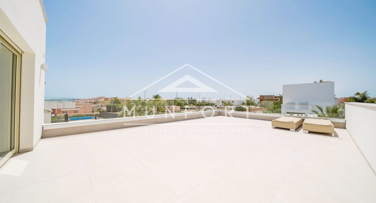 Herverkoop - Villa's -
Los Montesinos