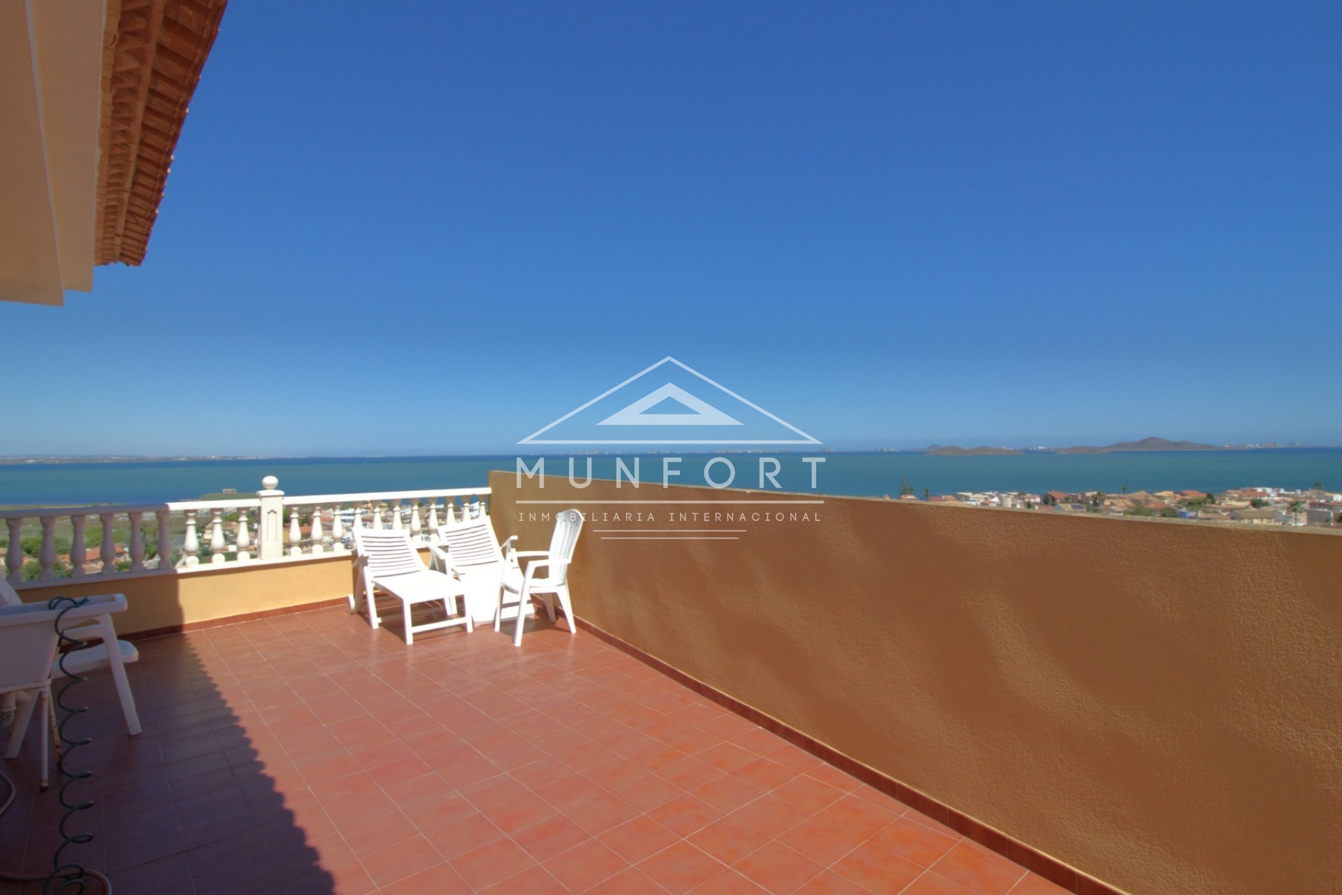 Herverkoop - Villa's -
Los Urrutias - EL CARMOLI