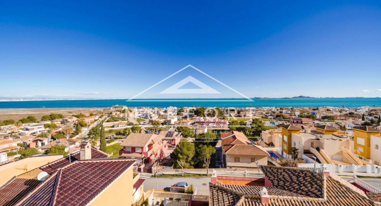 Herverkoop - Villa's -
Los Urrutias - EL CARMOLI