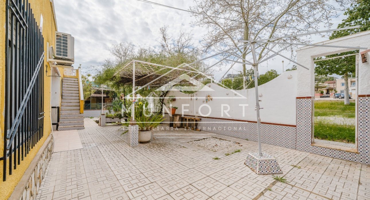 Herverkoop - Villa's -
Los Urrutias - EL CARMOLI