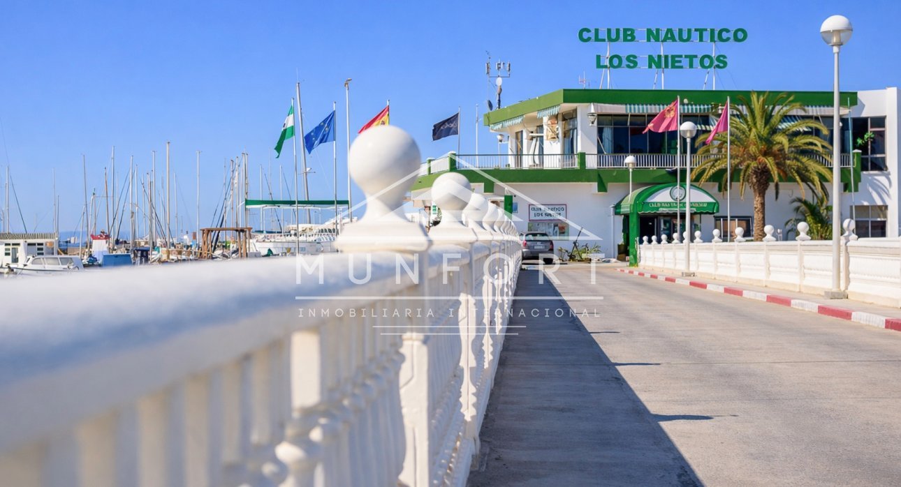 Herverkoop - Villa's -
Los Urrutias - EL CARMOLI