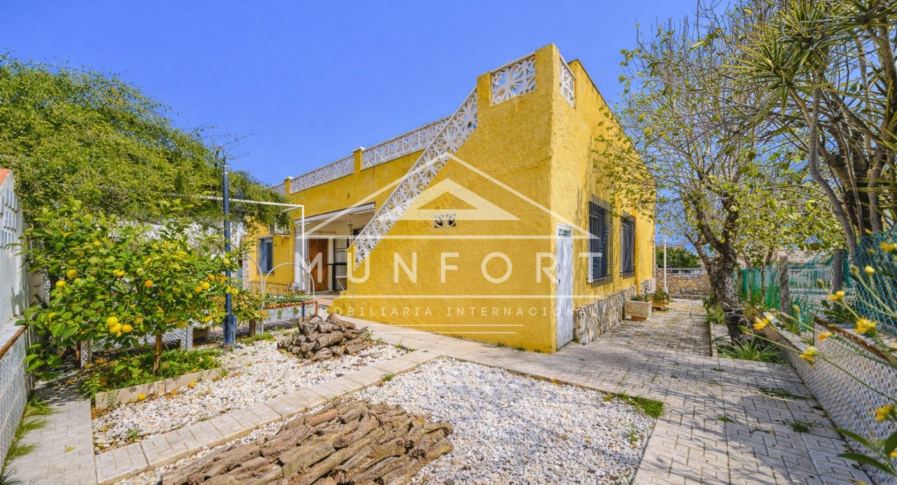 Herverkoop - Villa's -
Los Urrutias - EL CARMOLI