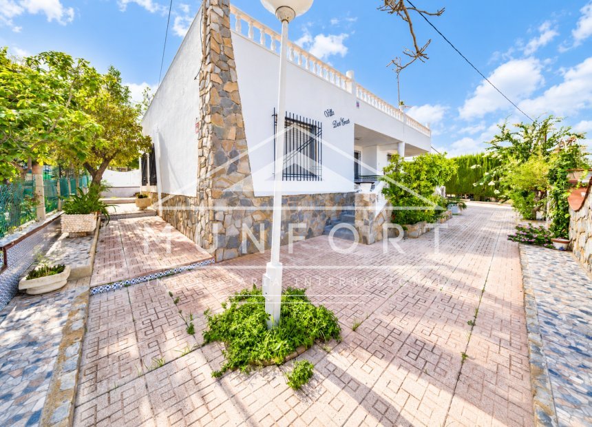 Herverkoop - Villa's -
Los Urrutias - EL CARMOLI