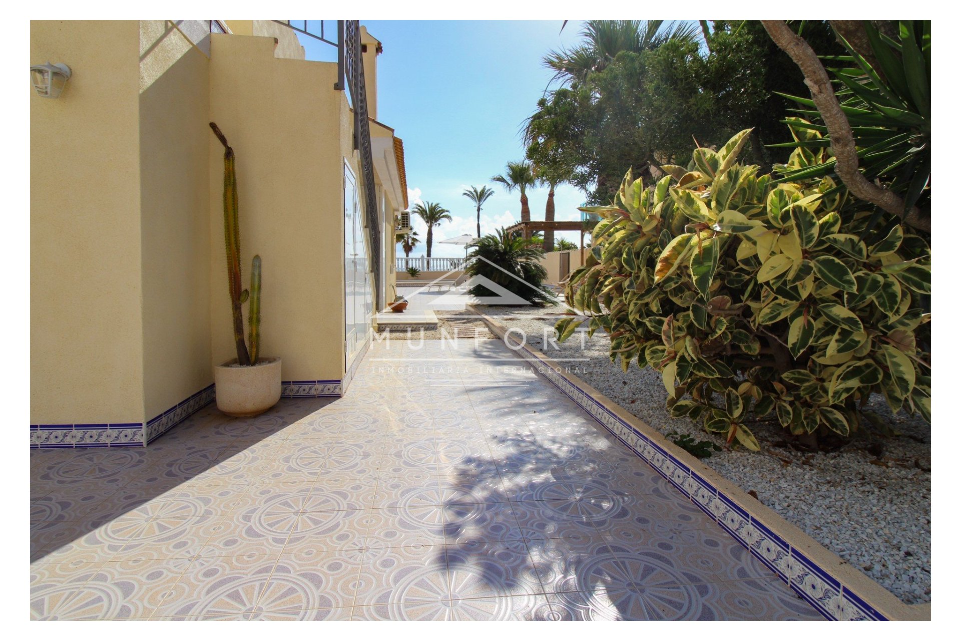 Herverkoop - Villa's -
Los Urrutias - Estrella del Mar