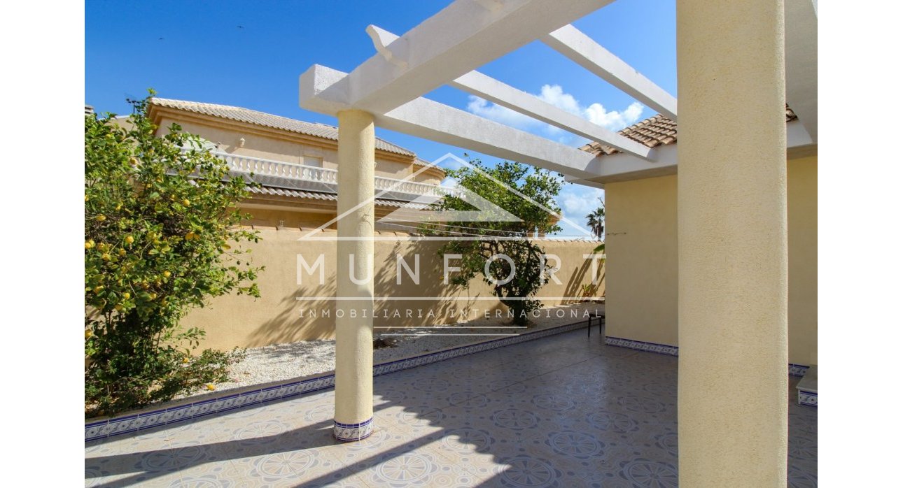 Herverkoop - Villa's -
Los Urrutias - Estrella del Mar