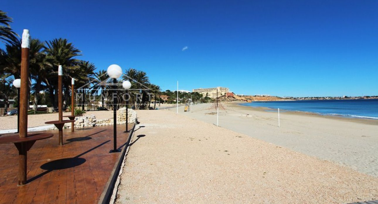 Herverkoop - Villa's -
Orihuela Costa - Dehesa de Campoamor