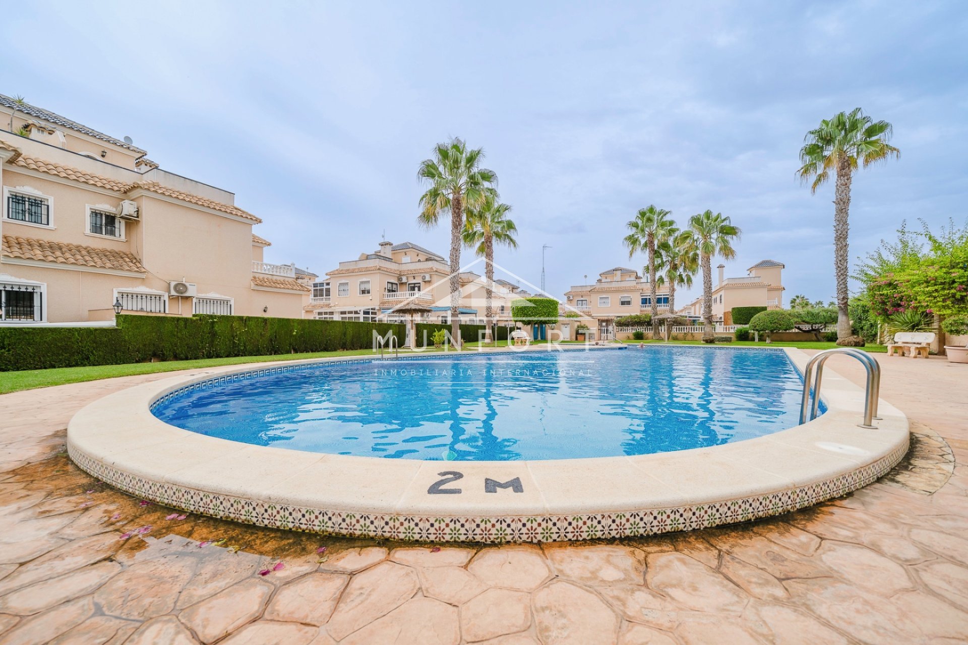 Herverkoop - Villa's -
Orihuela Costa - La Regia