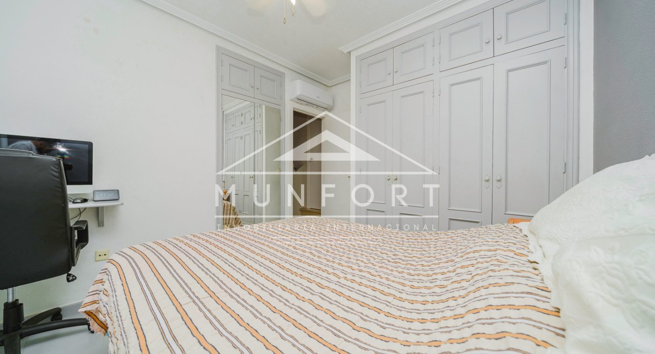 Herverkoop - Villa's -
Orihuela Costa - La Regia