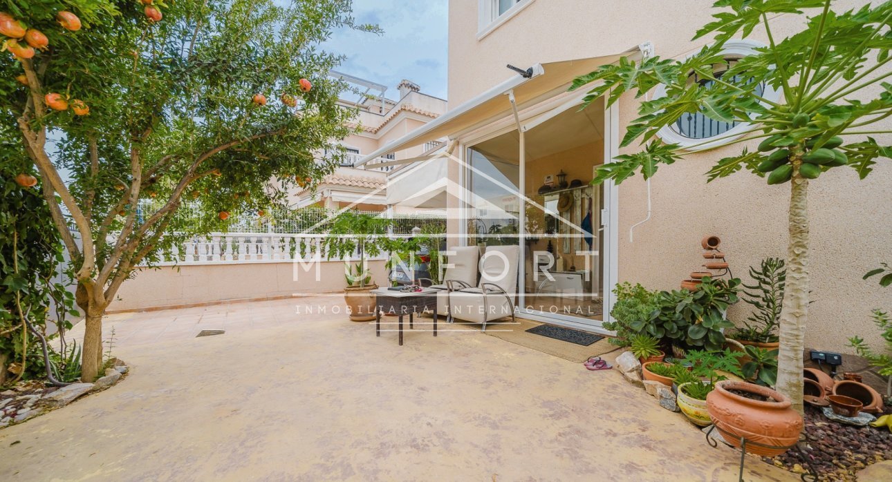 Herverkoop - Villa's -
Orihuela Costa - La Regia