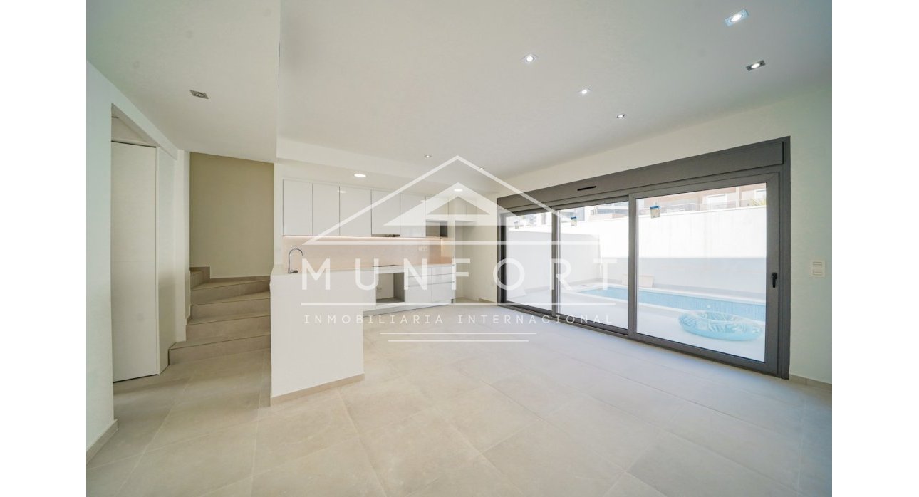 Herverkoop - Villa's -
Orihuela Costa - La Zenia