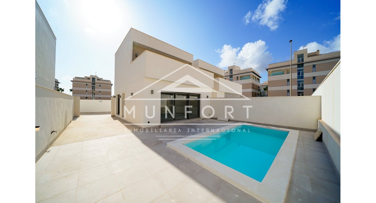 Herverkoop - Villa's -
Orihuela Costa - La Zenia