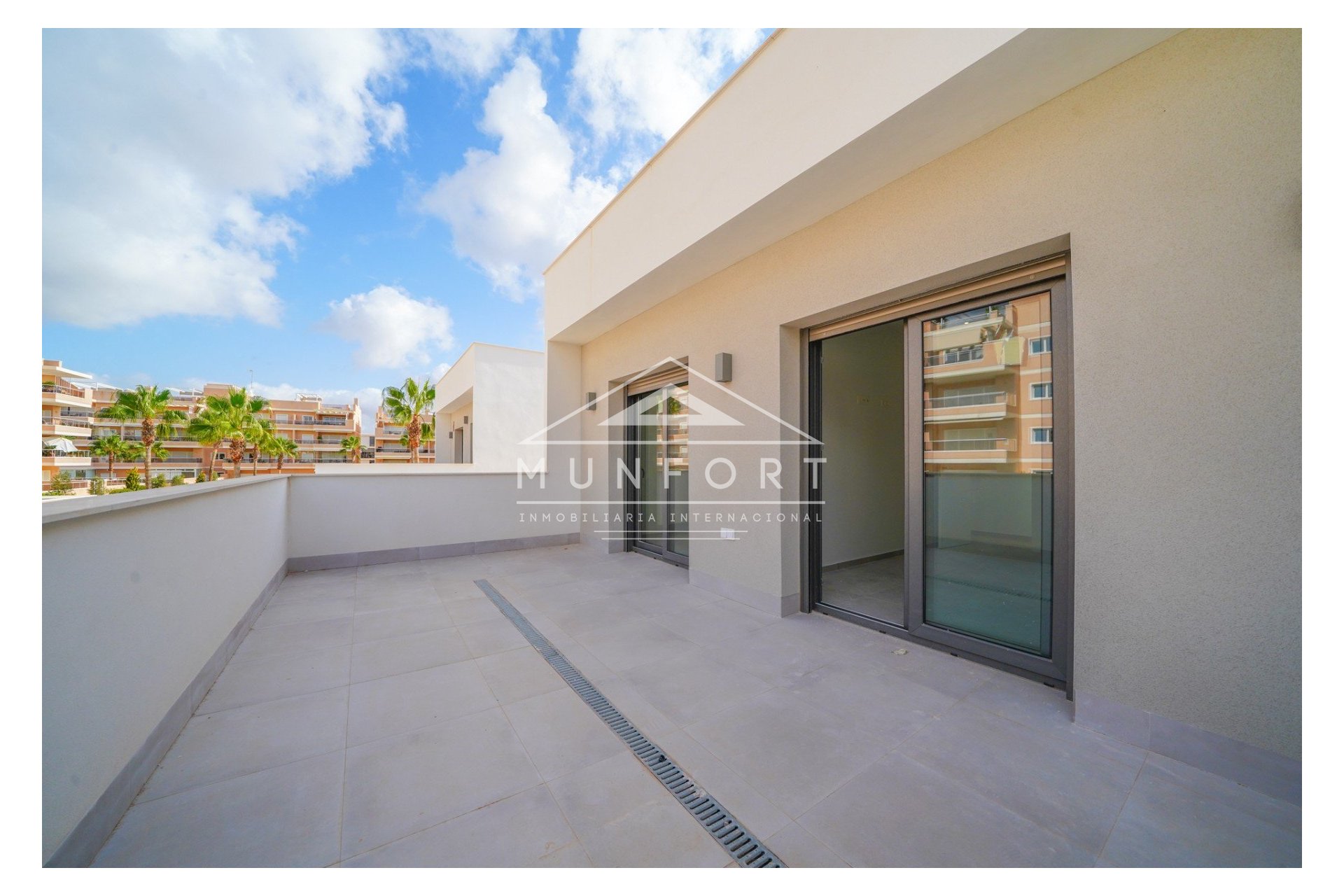 Herverkoop - Villa's -
Orihuela Costa - La Zenia