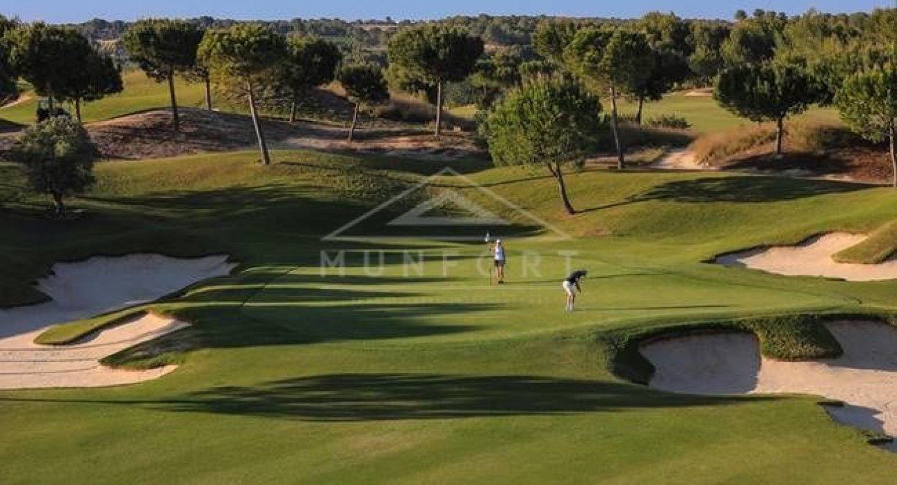 Herverkoop - Villa's -
Orihuela Costa - Las Colinas Golf
