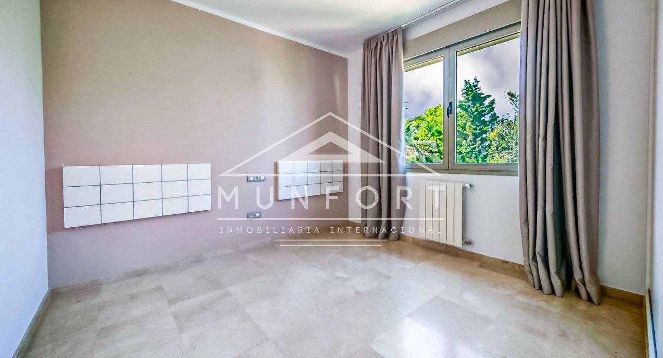 Herverkoop - Villa's -
Orihuela Costa - Las Colinas Golf