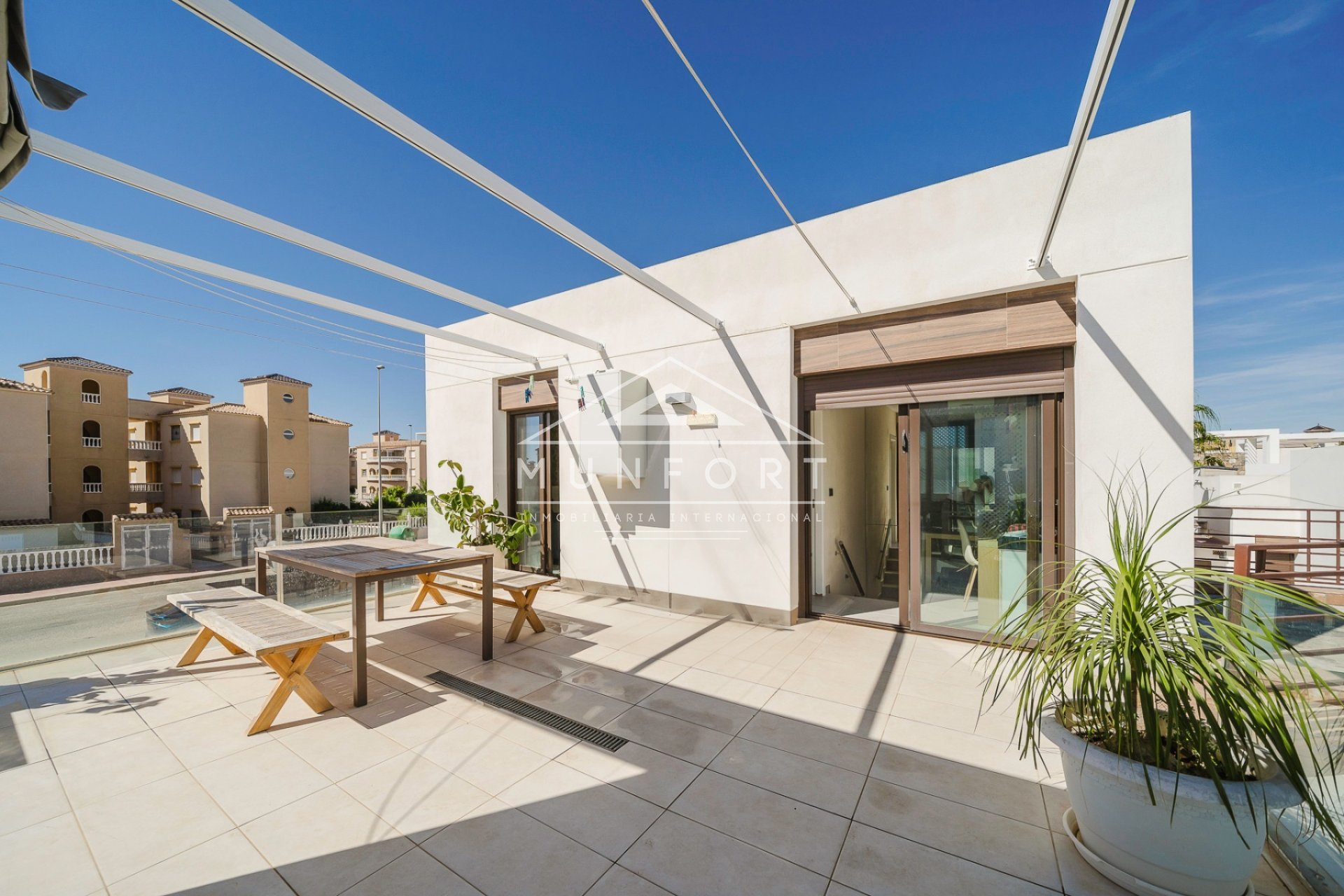 Herverkoop - Villa's -
Orihuela Costa - Lomas de Cabo Roig