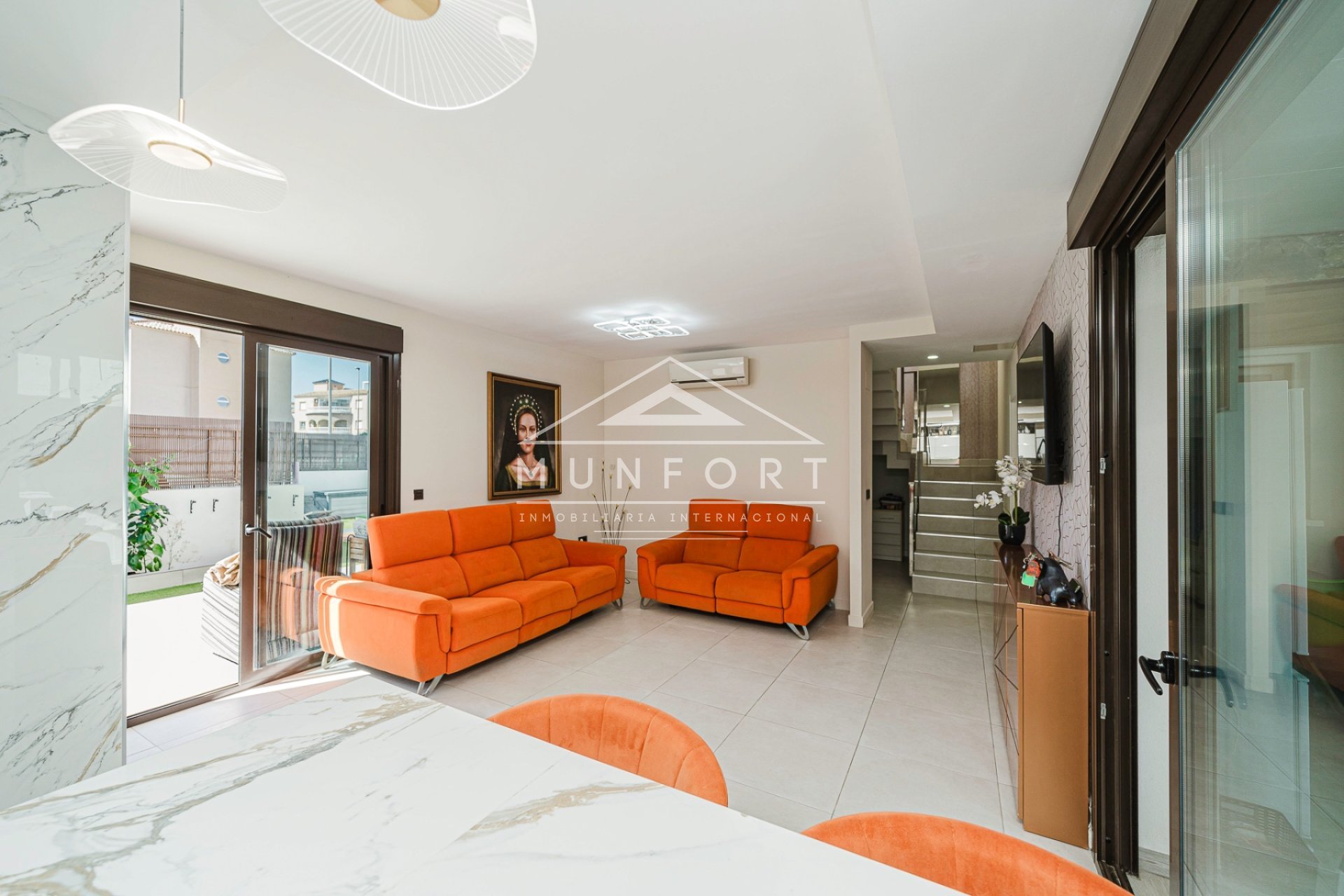 Herverkoop - Villa's -
Orihuela Costa - Lomas de Cabo Roig