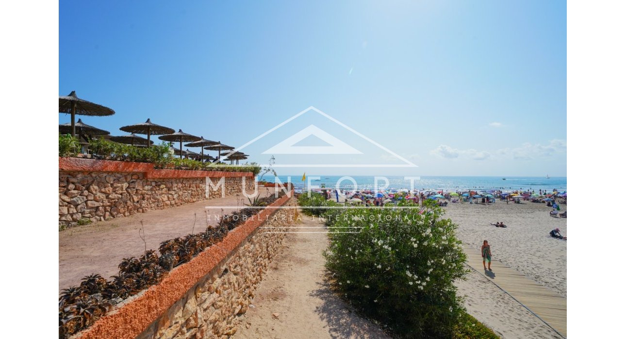 Herverkoop - Villa's -
Orihuela Costa - Playa Flamenca