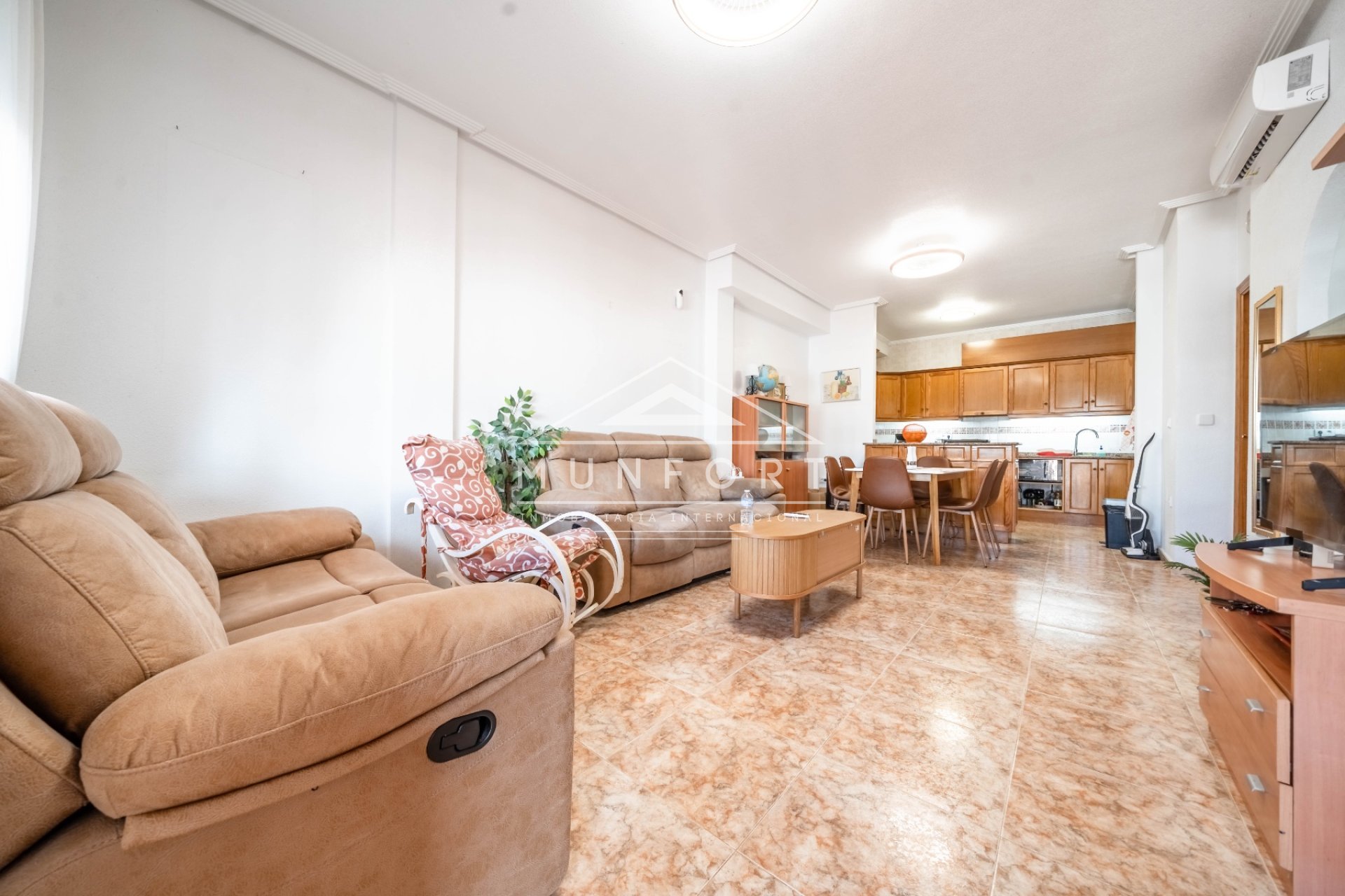 Herverkoop - Villa's -
Orihuela Costa - Punta Prima