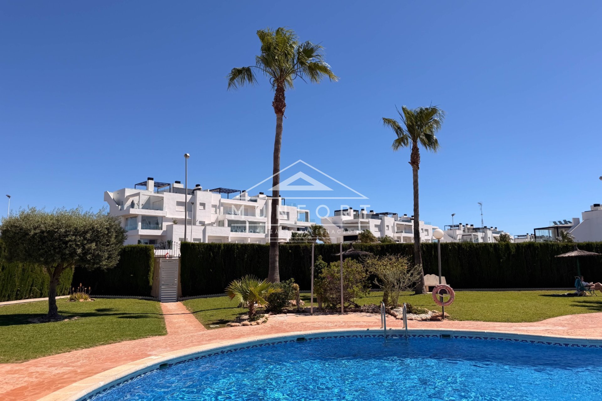 Herverkoop - Villa's -
Orihuela Costa - Punta Prima